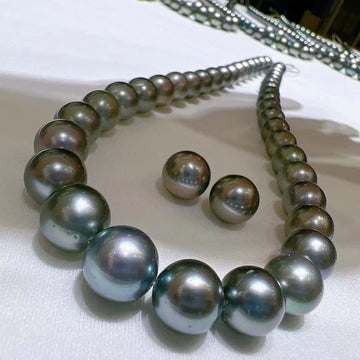 Tahitian pearl Necklace & Ear Studs Set