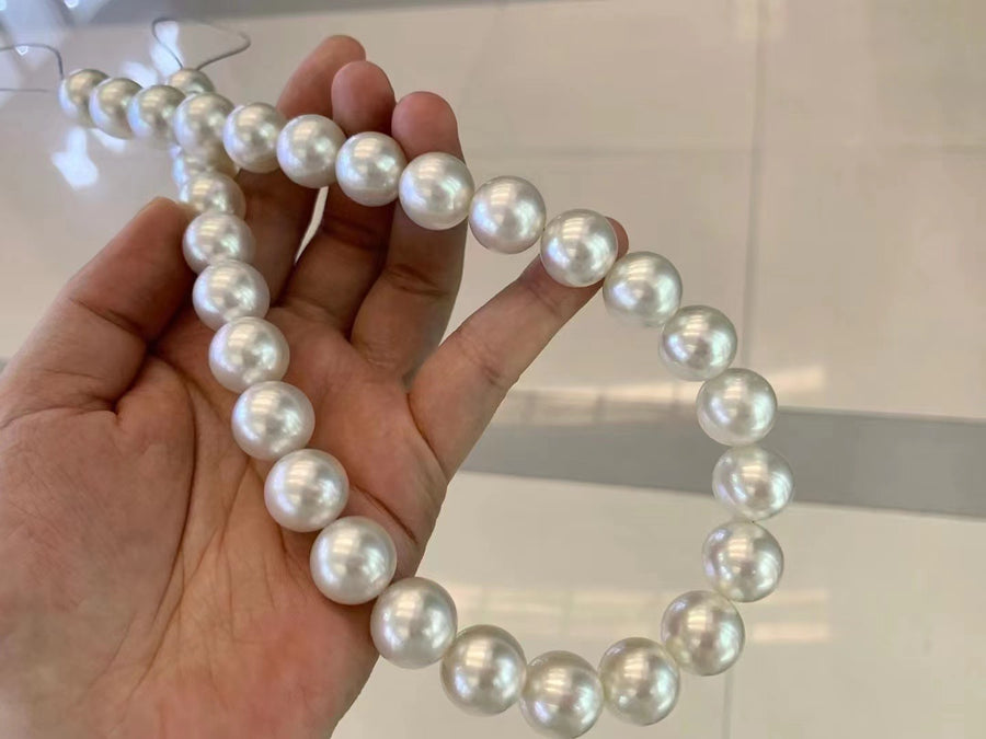 Phoenix | 13-14.9mm South Sea pearl Necklace
