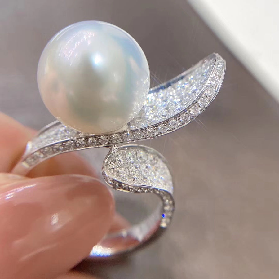 Diamond and Australian white south sea pearl ring