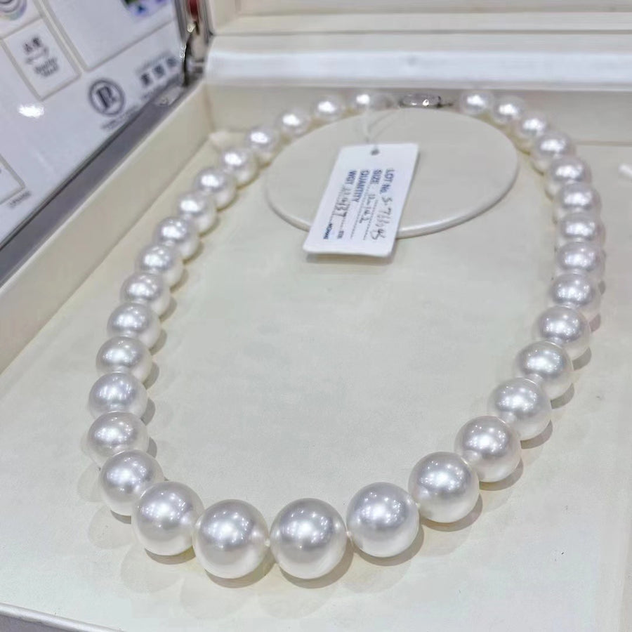 Venus | 12-14.2mm South Sea pearl Necklace