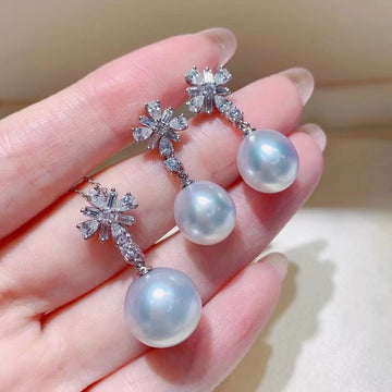 Diamond & South Sea pearl Pendant & Earrings