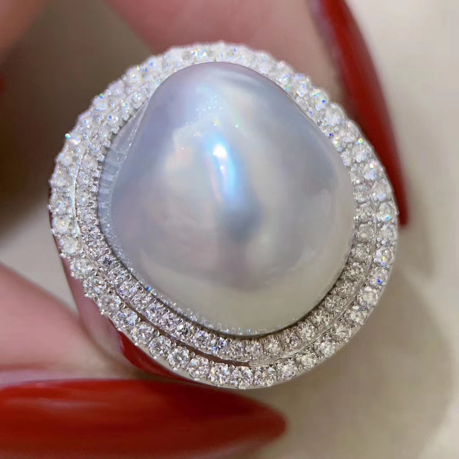 Diamond & Baroque pearl Ring