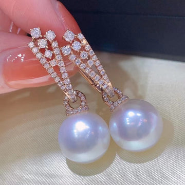 Venus | Diamond & South Sea pearl Earrings