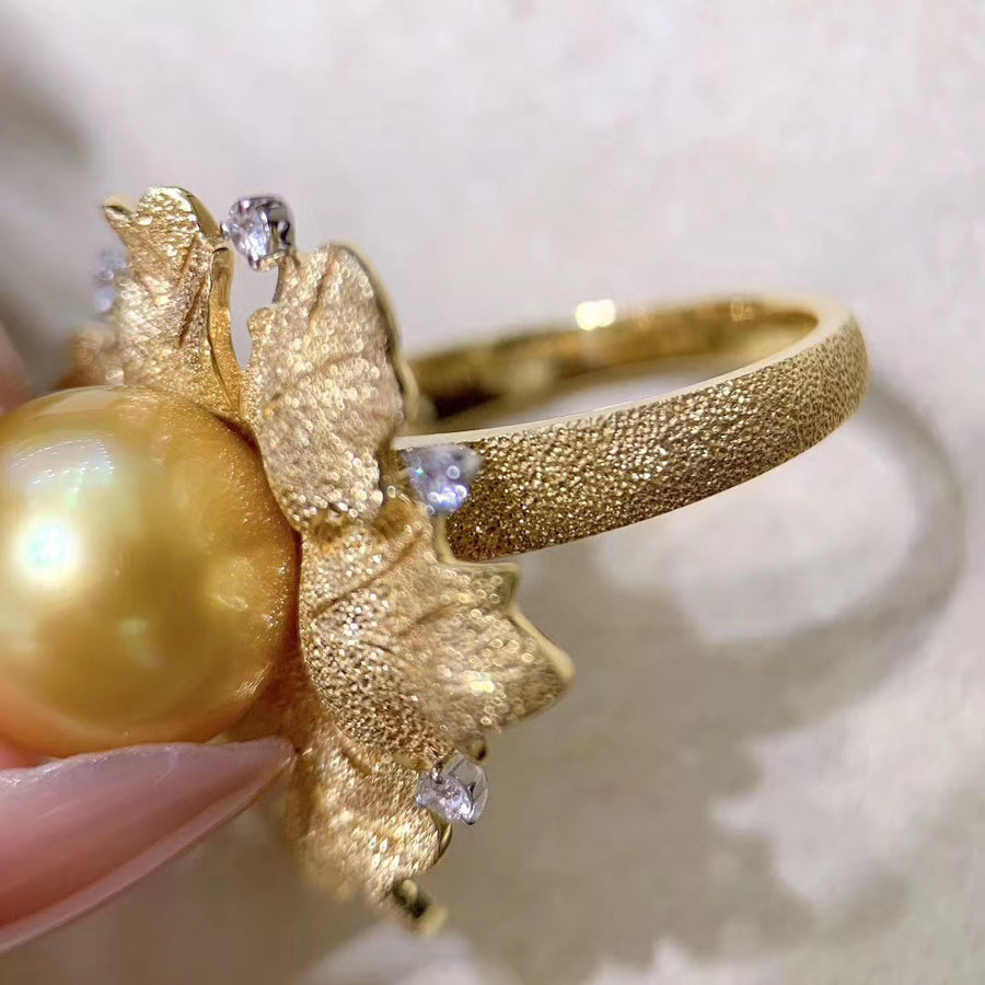 Intense Golden south sea pearl Ring