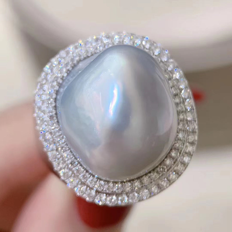 Diamond & Baroque pearl Ring