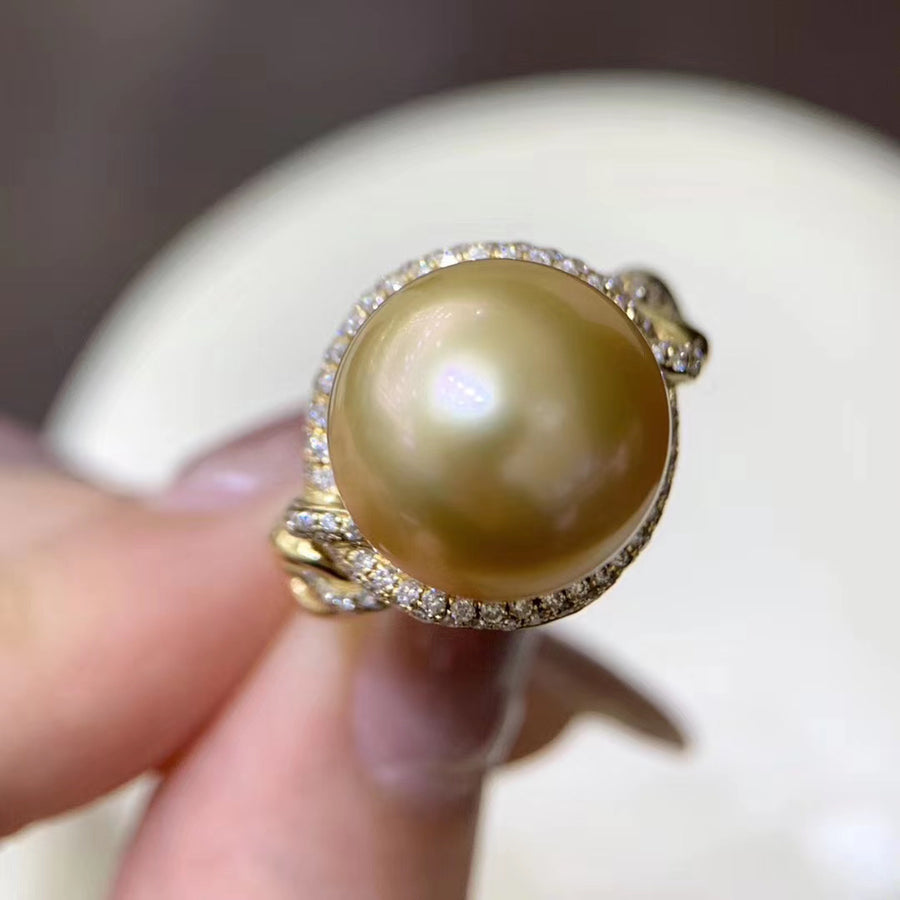 Chakin Golden south sea pearl Ring