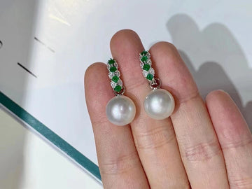 Emerald & South Sea pearl Earrings