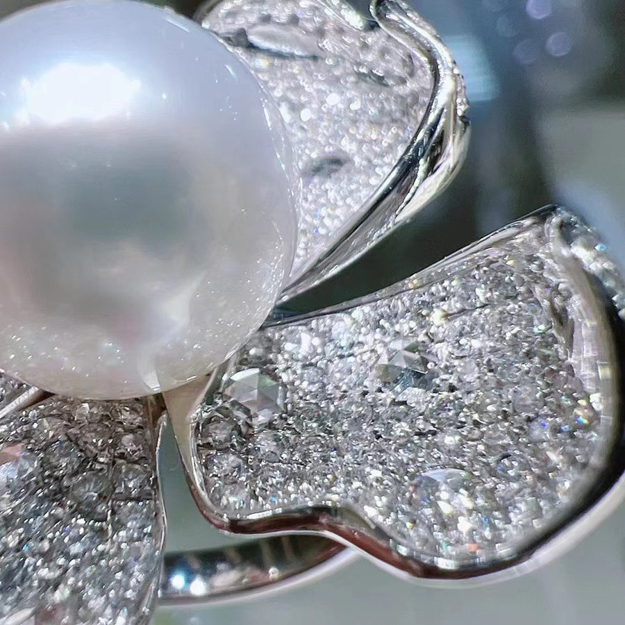 Diamond & South Sea pearl Ring