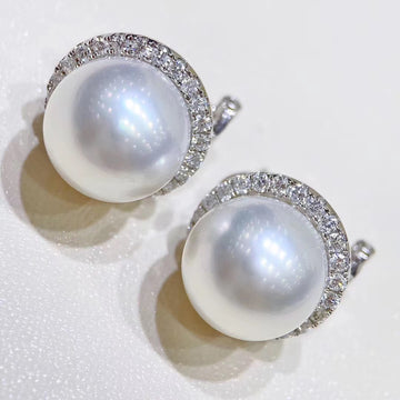 Diamond & South Sea pearl Earrings