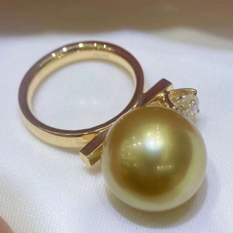 Chakin | Diamond & Golden south sea pearl Ring