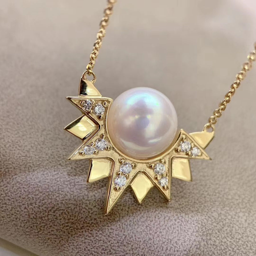 Diamond & Akoya pearl Necklace
