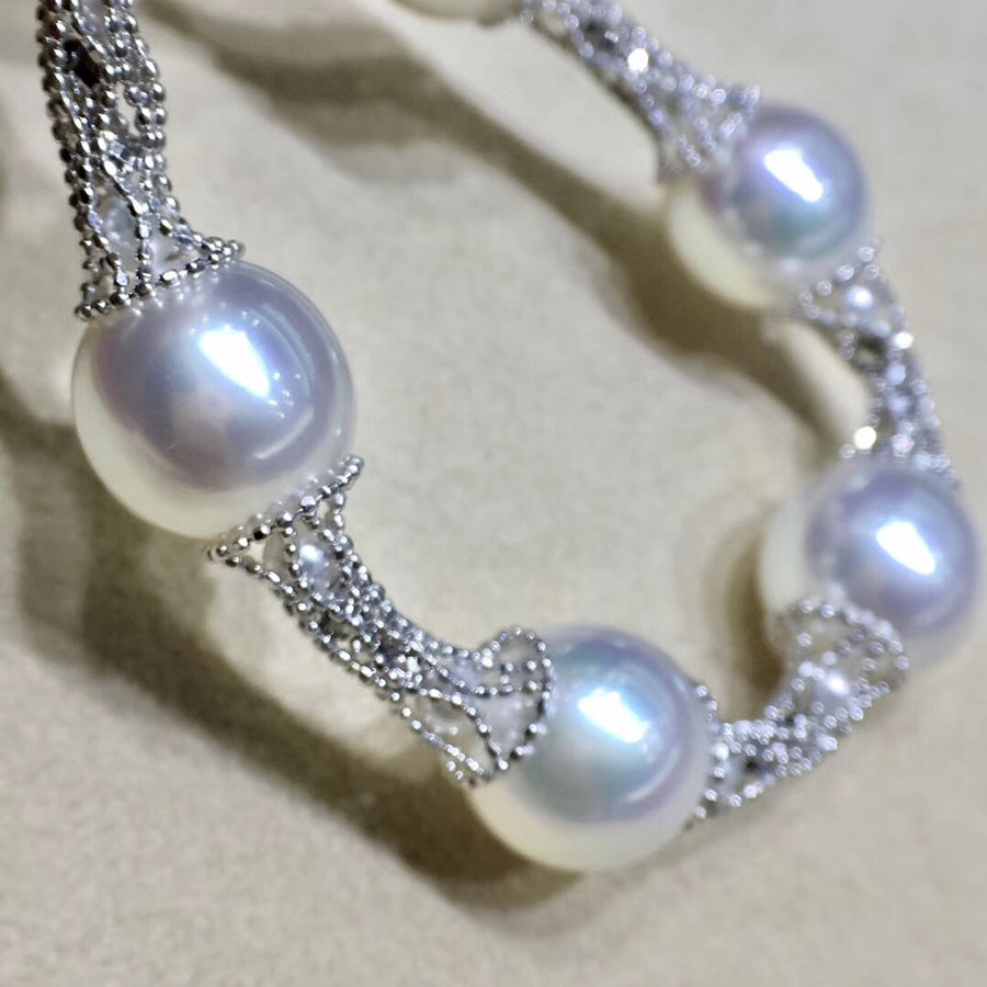 White Gold Lace South Sea Pearl Necklace
