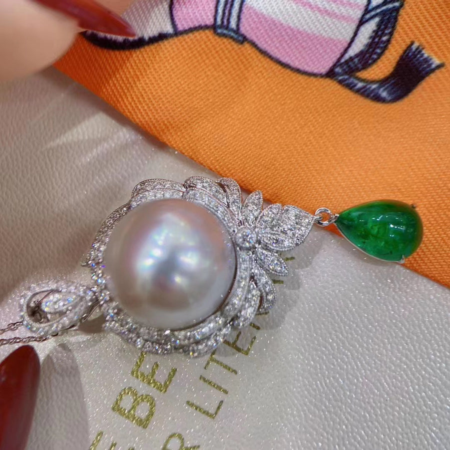 Emerald and South Sea pearl Pendant