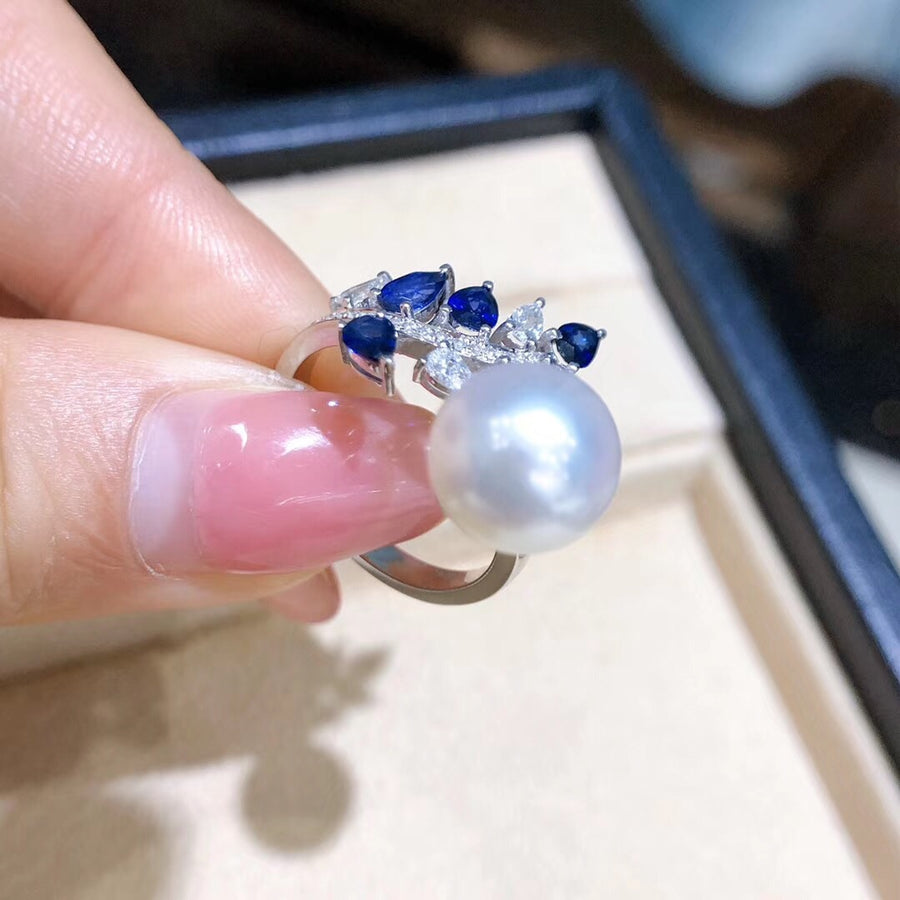 Blue sapphire and south sea pearl ring