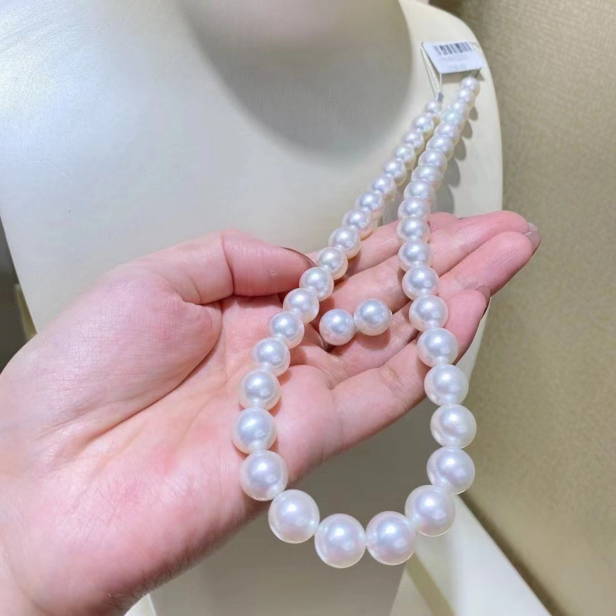 Venus | South Sea pearl Necklace & Studs Set