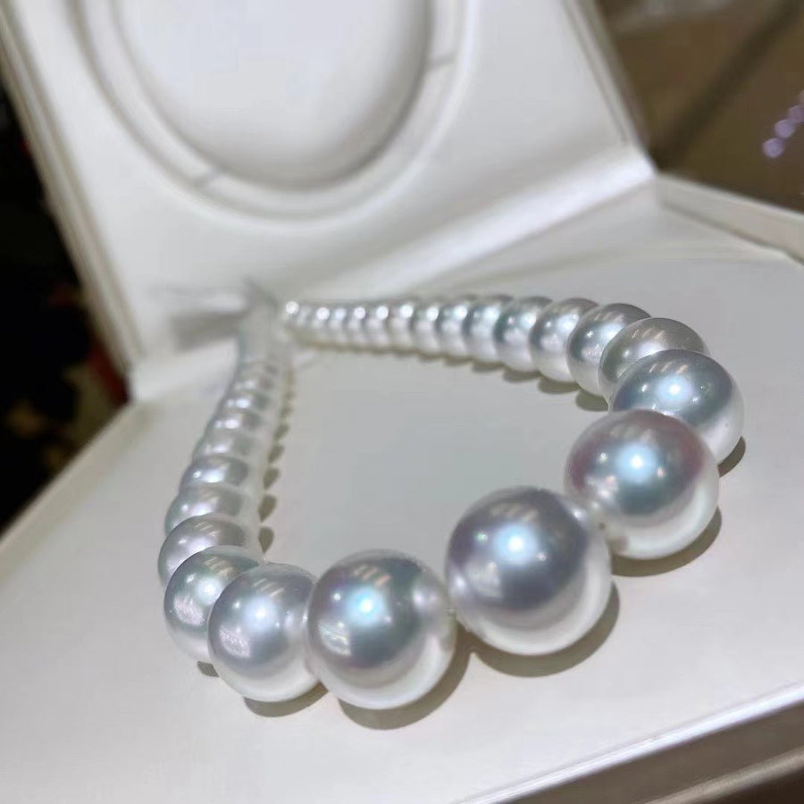 Phoenix | 12.1-14.7mm South Sea pearl Necklace