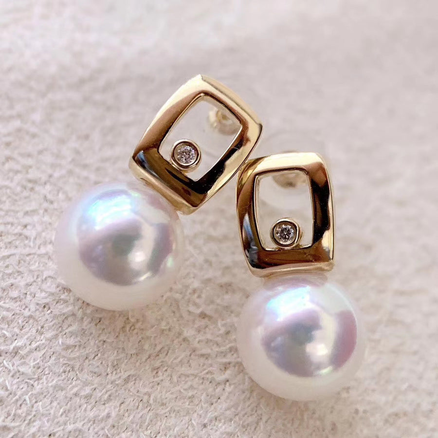 Diamond and Akoya pearl Earrings