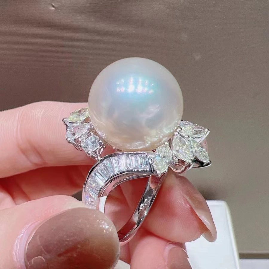 South sea pearl ring with diamonds Clearance