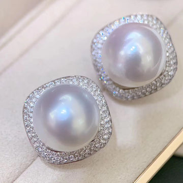 Diamond & South Sea pearl Ear Studs