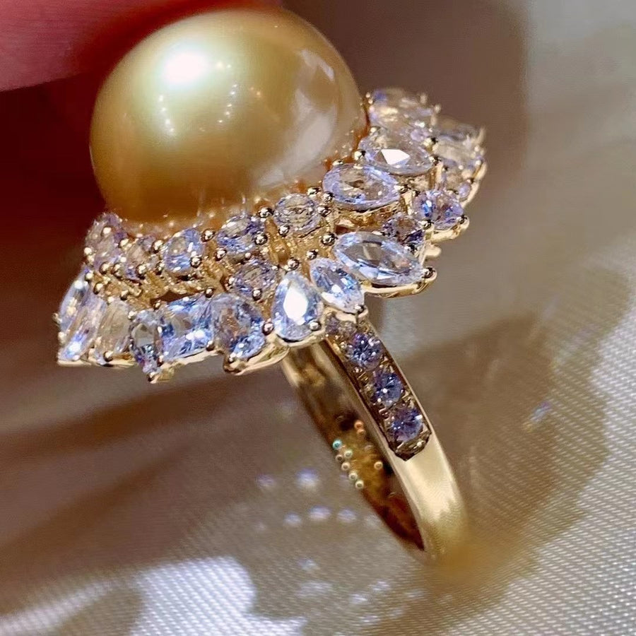 White Sapphire & South Sea pearl Ring