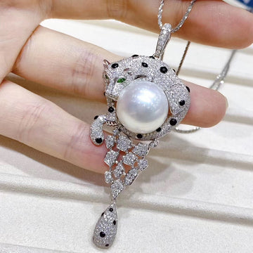 Diamond & South Sea pearl Pendant