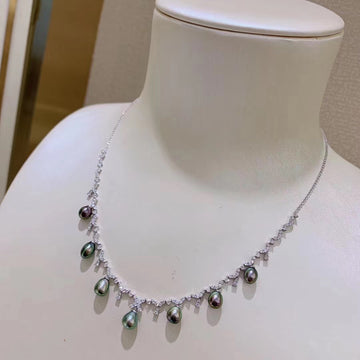 Tahitian Keshi pearl Necklace