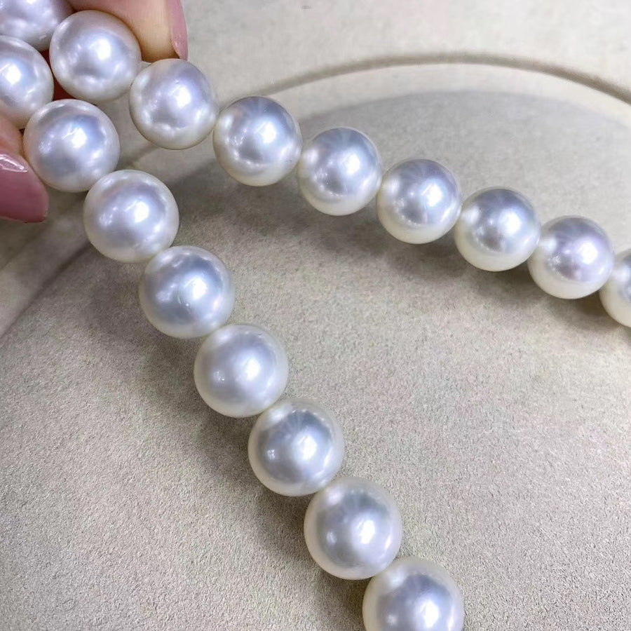 Phoenix | 10.1-12.5mm Australian white south sea pearl Necklace