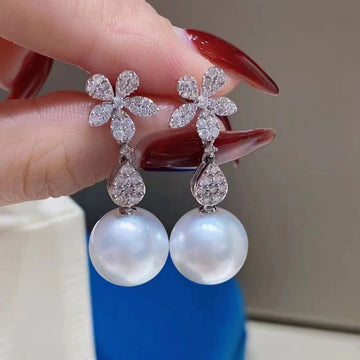 Diamond & South Sea pearl Earrings