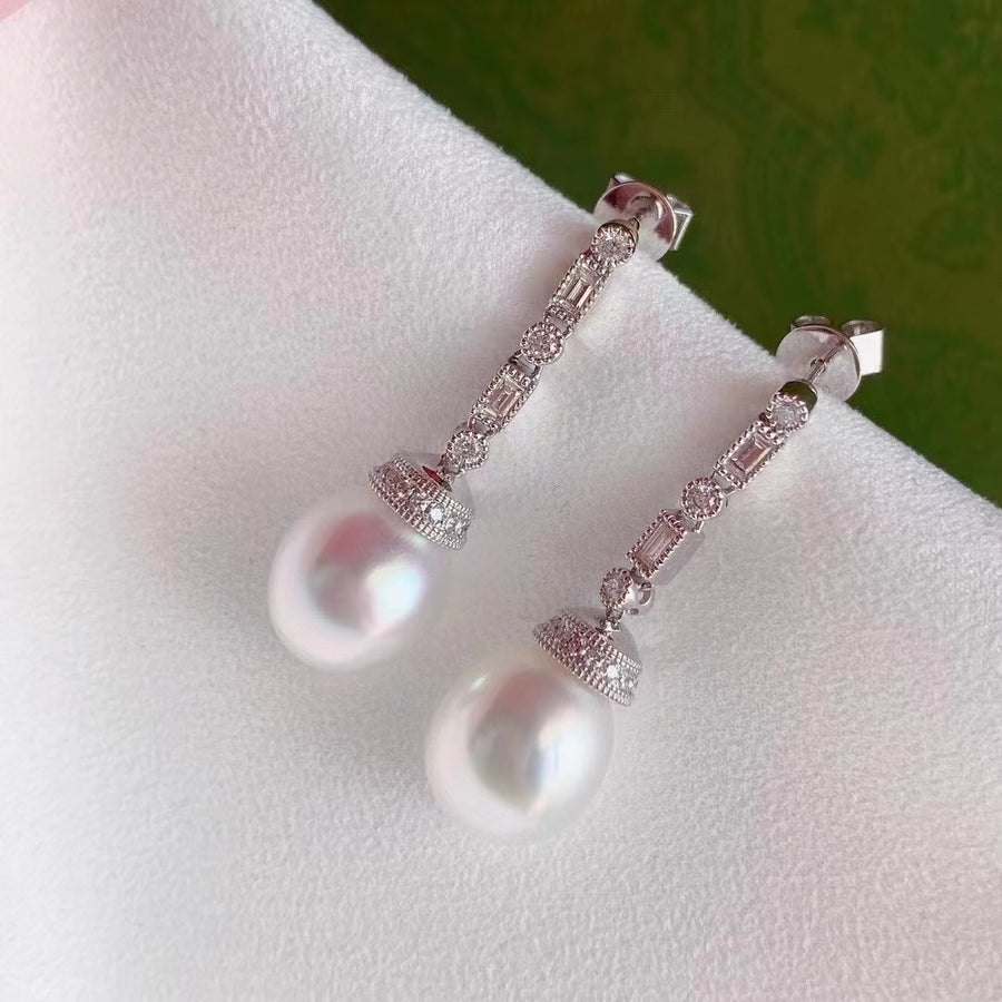 Diamond & South Sea pearl Earrings