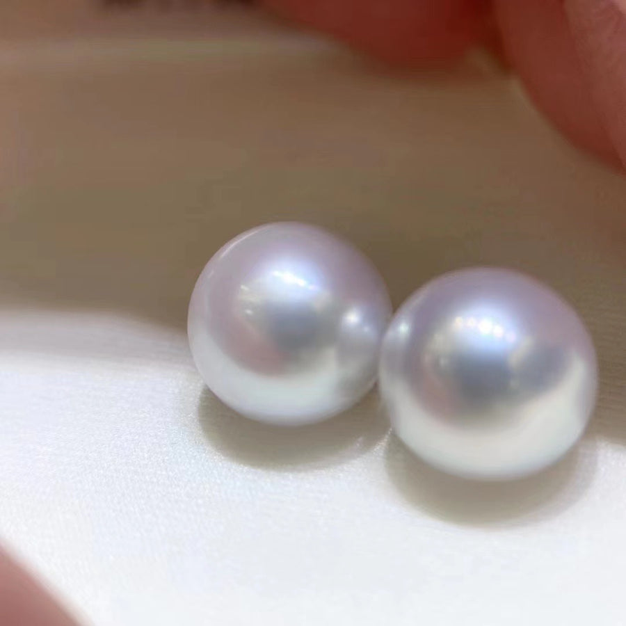 Venus | 9-9.8mm South Sea Paired loose pearls