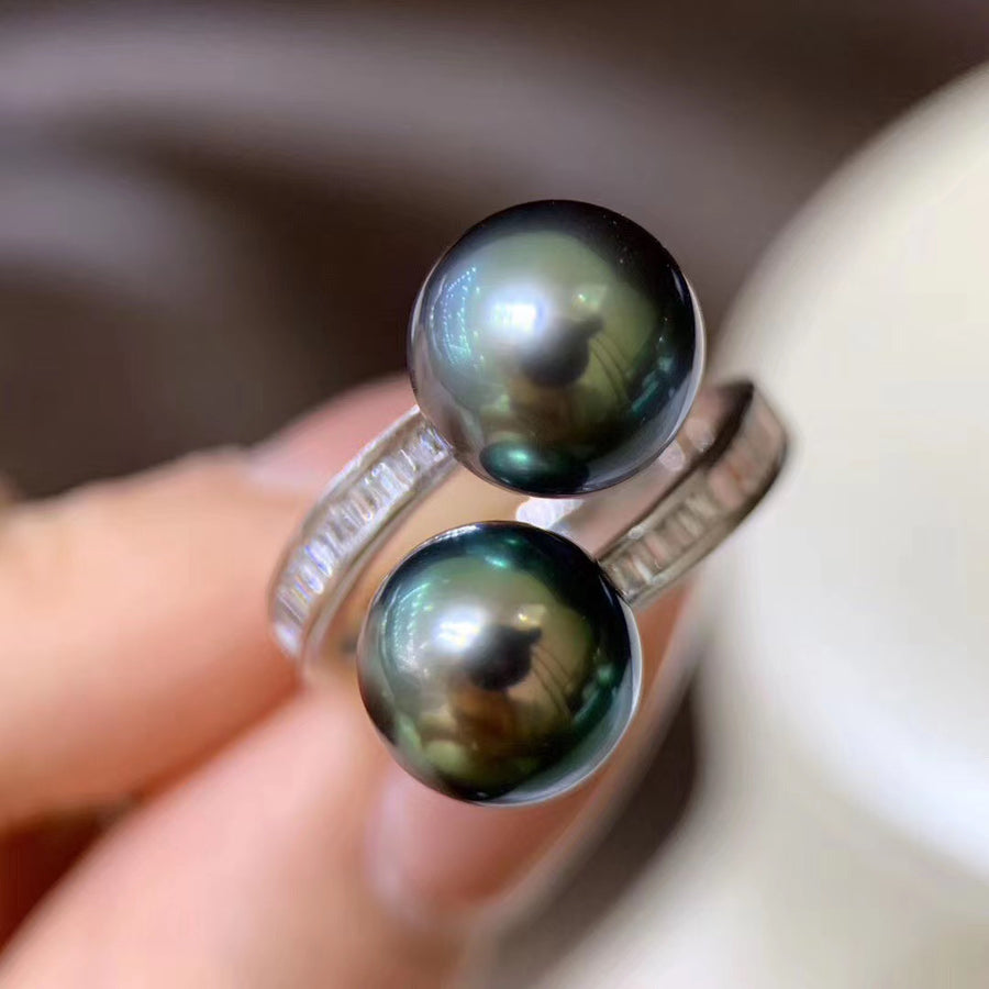 Diamond and Tahitian pearl Ring