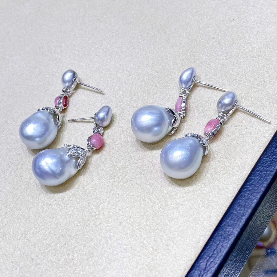 Conch pearl & White South Sea keshi pearl Earrings