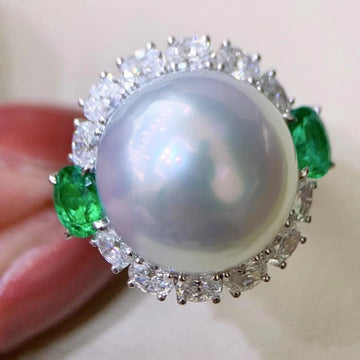 Diamond & South Sea pearl Ring