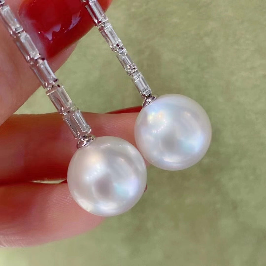 Venus | Diamond & South Sea pearl Earrings