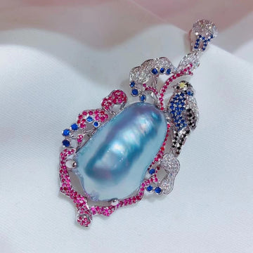 Sapphire & Baroque pearl Pendant