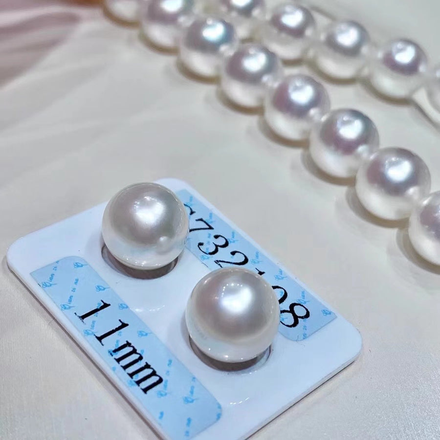 Venus | South Sea pearl Necklace & Ear Studs Set