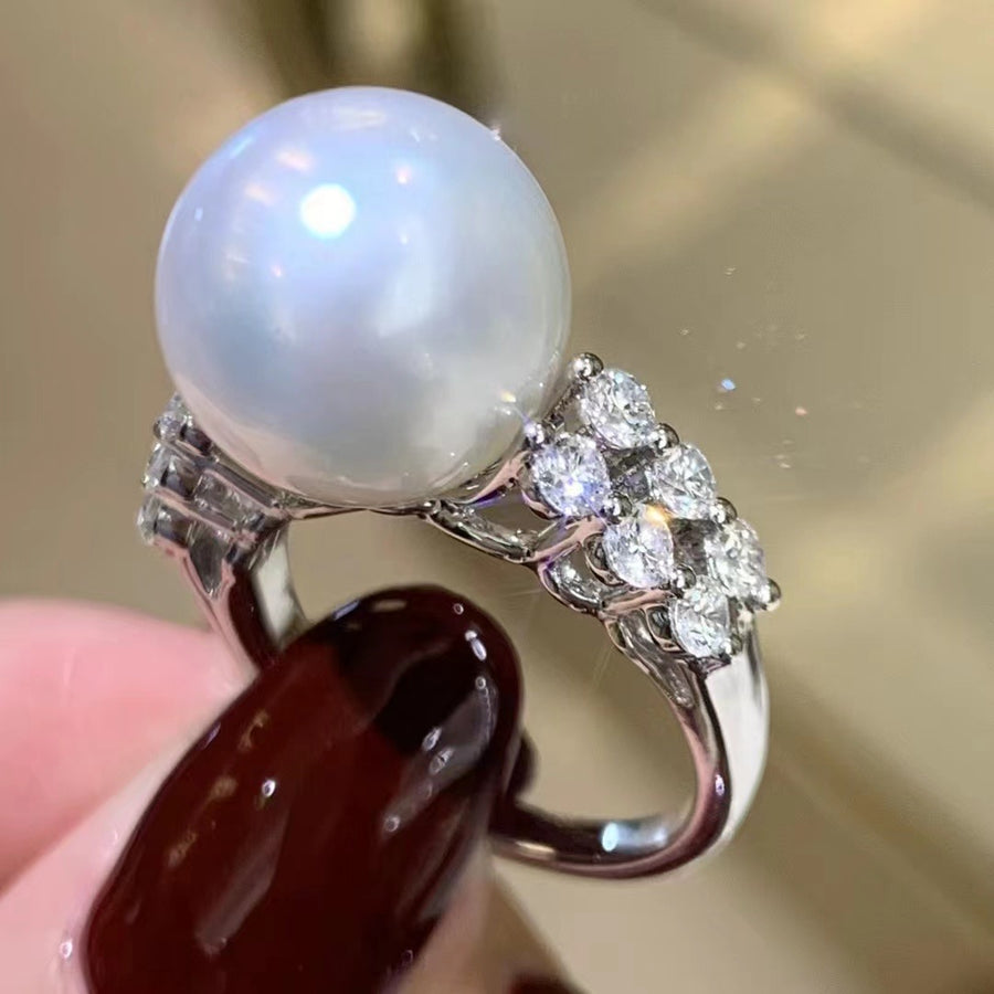 Diamond & South Sea pearl Ring