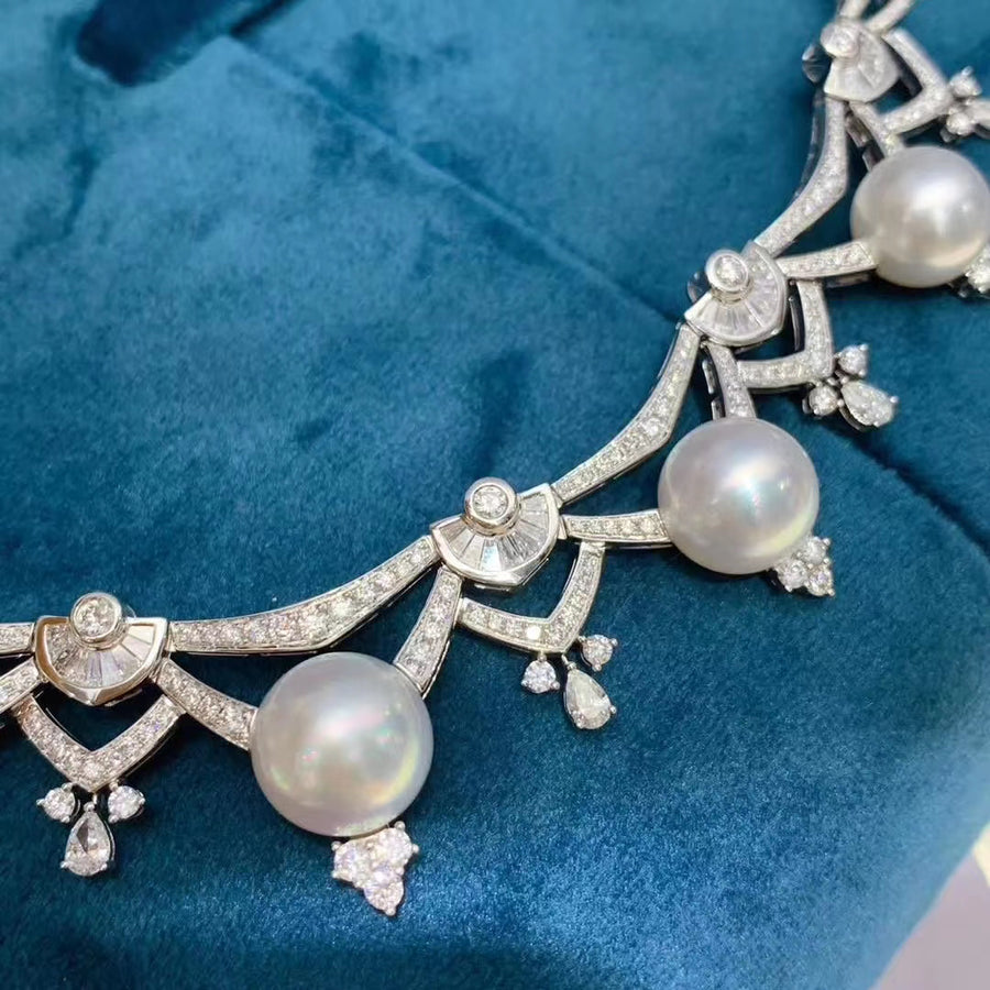 Diamond & South Sea pearl Necklace