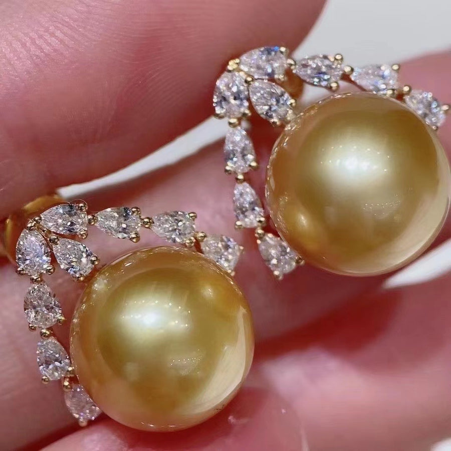 Chakin | Diamond & South Sea pearl Earrings