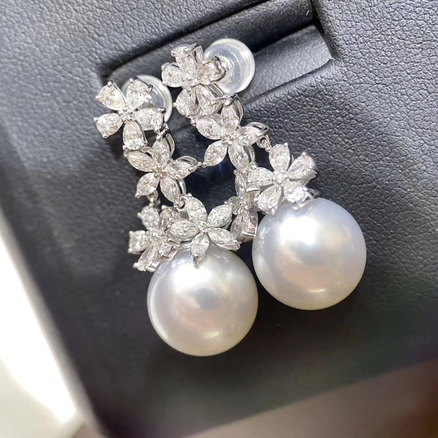 Diamond and South Sea pearl Earrings