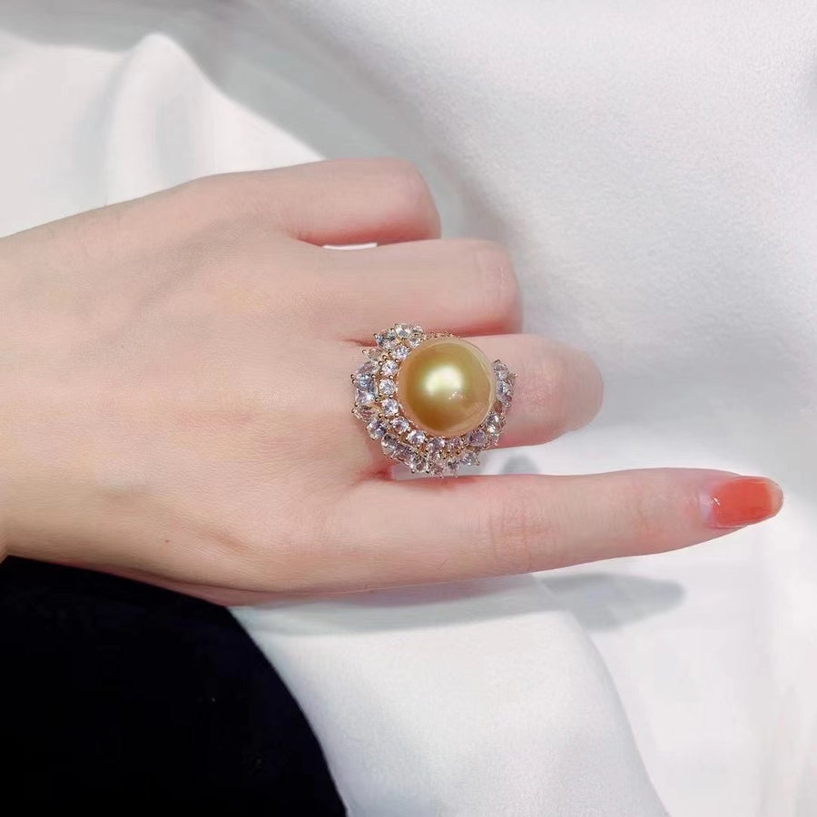 White Sapphire & South Sea pearl Ring