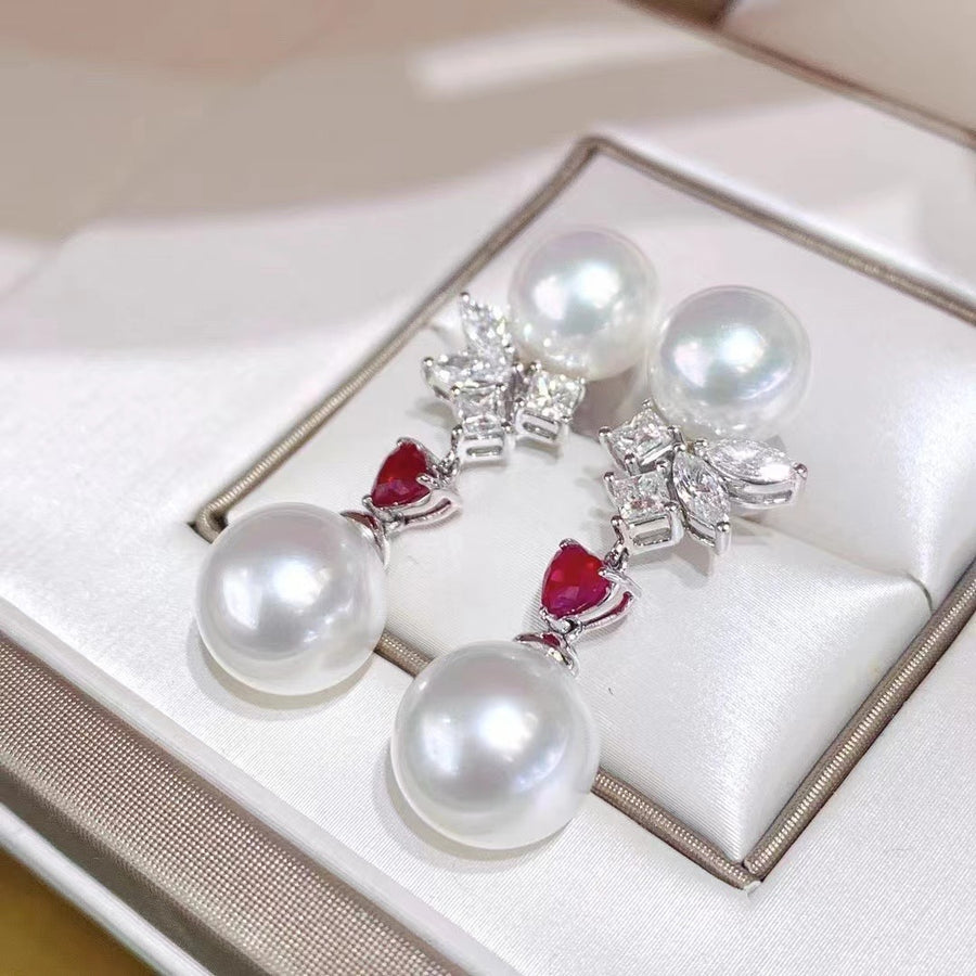 Venus | Diamond & South Sea pearl Earrings