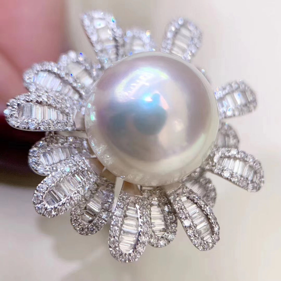 Diamond & South Sea pearl Ring