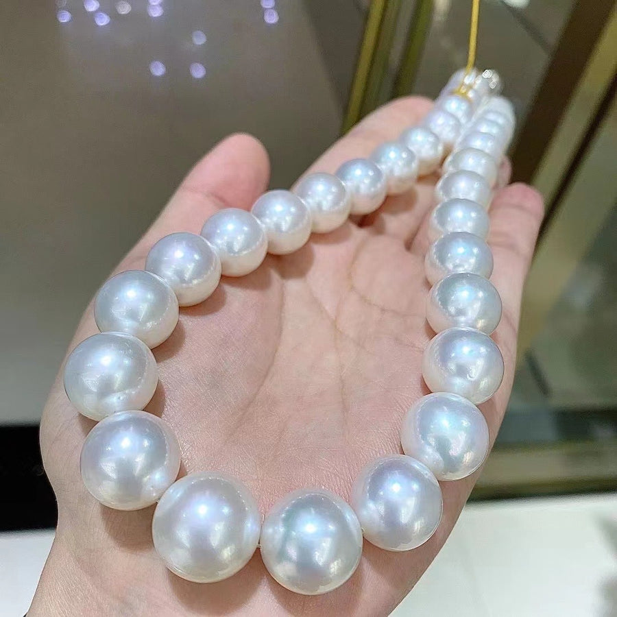 Venus | 14-16.2mm Australian white south sea pearl Necklace